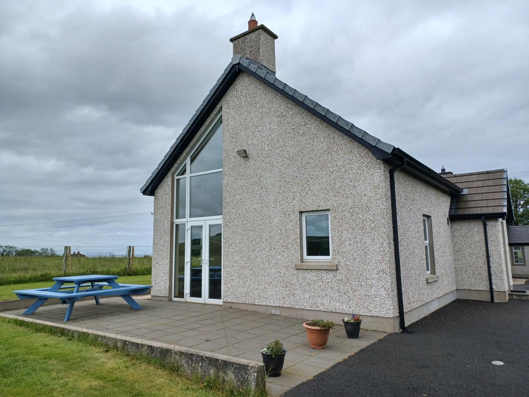 The Chalet At Corvally Portrush Eksteriør billede
